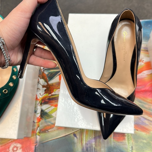 Gianvito Rossi Heels - Picture 3 of 3